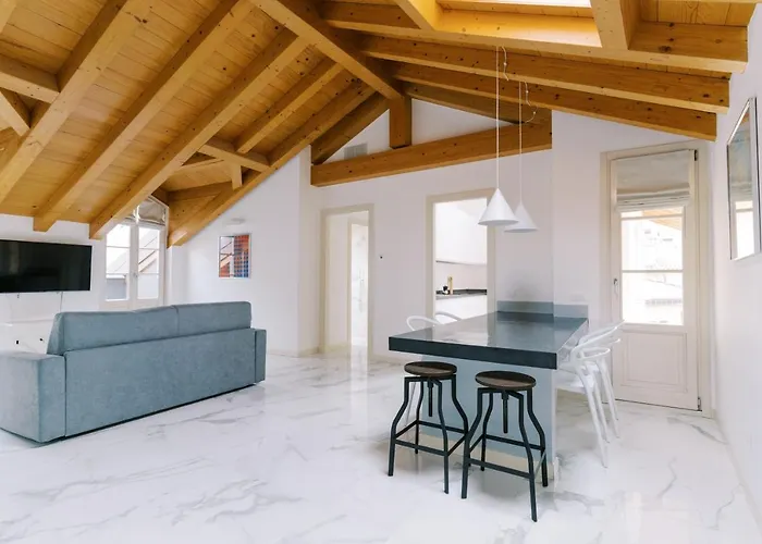 公寓 Casa King 2 *